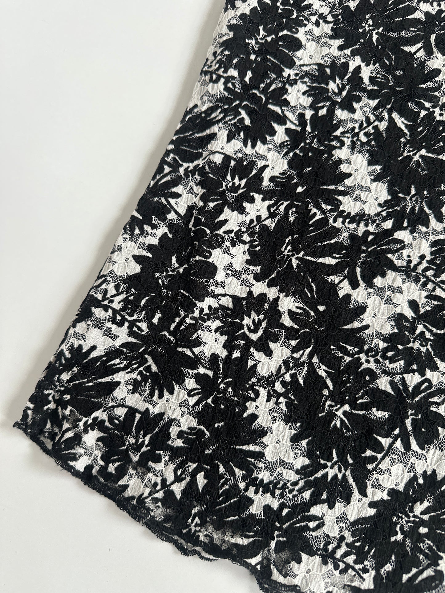 00s Monochrome Floral Lace Cami